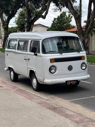 VOLKSWAGEN KOMBI 1.6 MI STD LOTAÇÃO 8V GASOLINA 3P MANUAL VOLKSWAGEN KOMBI 1.6 MI STD LOTAÇÃO 8V GASOLINA 3P MANUAL